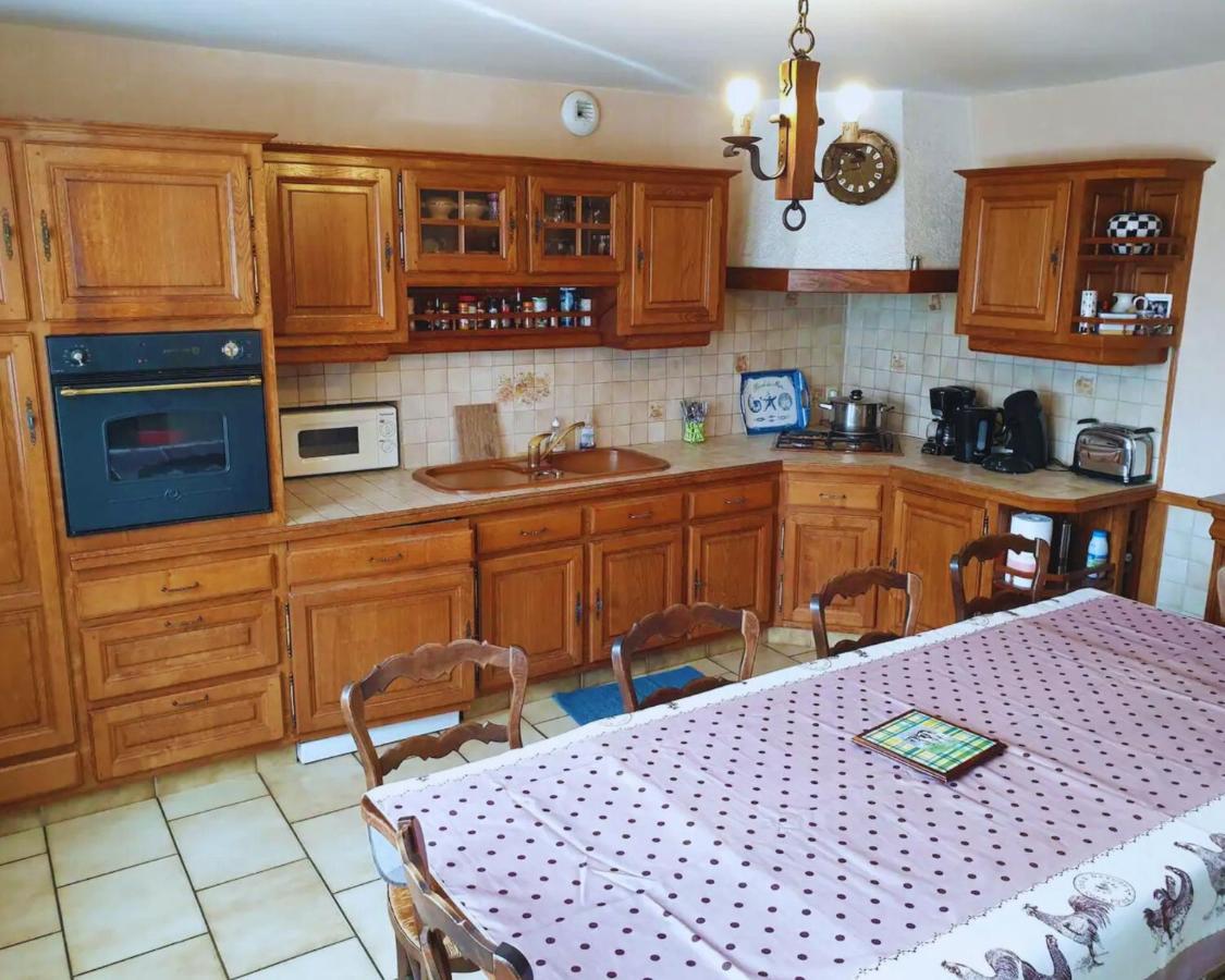 Maison En Pierre Au Milieu Du Bocage Coulouvray-Boisbenatre Bagian luar foto